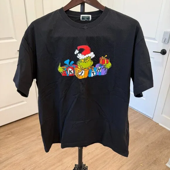 Kith x Dr. Seuss Grinch Holiday Graphic T Shirt Black Mens Large - Picture 1 of 9